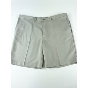 Haggar Men’s Cool 18 Shorts Size 44 Expandable Waist Khaki NWT
